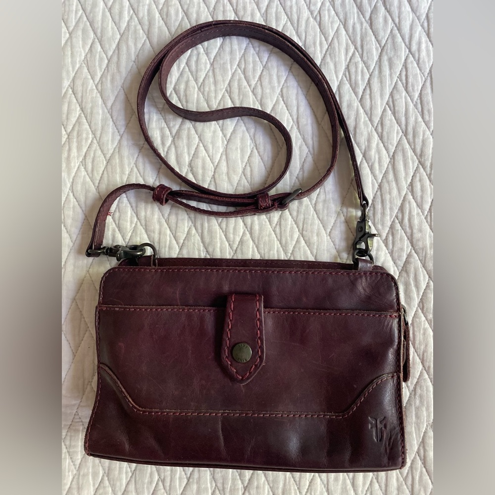 Frye Crossbody bag/purse in burgundy